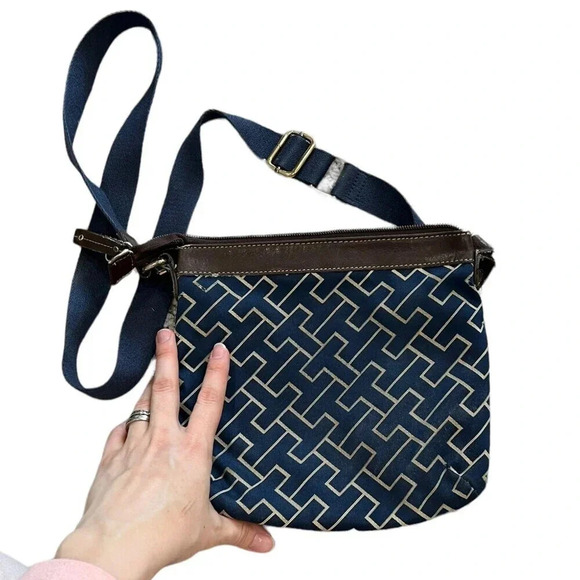 Tommy Hilfiger Navy Logo Print Canvas Crossbody Bag - Picture 2 of 8